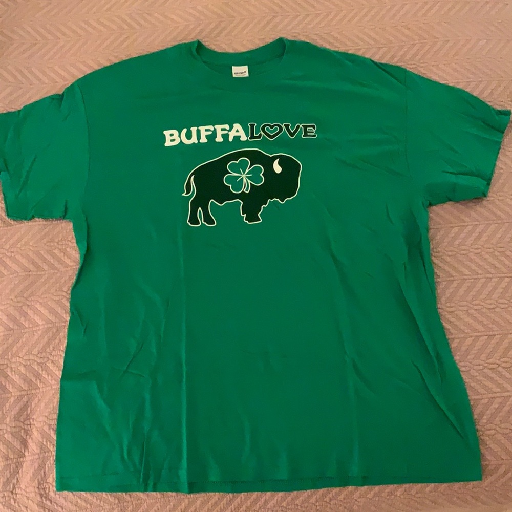 Buffalove unisex shirt